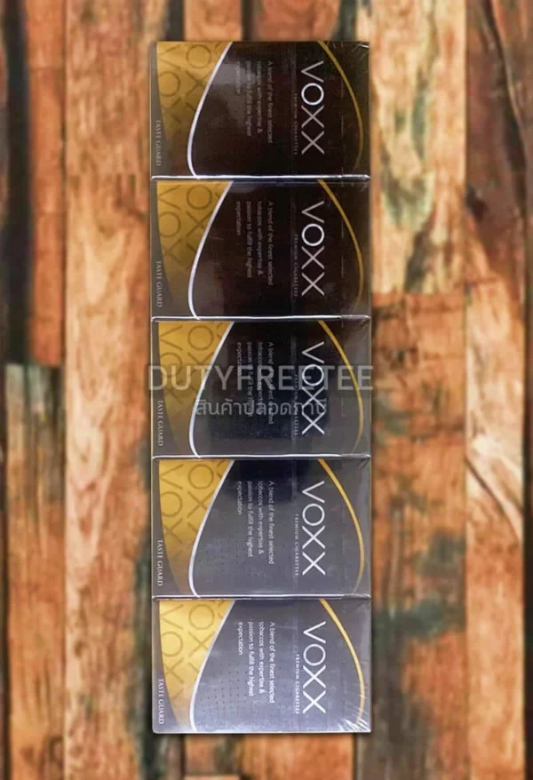 สายร้อนปกติ มีความแรงในระดับกำลังดีไม่แรงมาก สูบสบายๆ ลื่นคอไม่แสบคอ ใบยาแน่นดีมากๆ ตัวมวนขนาดปกติ
